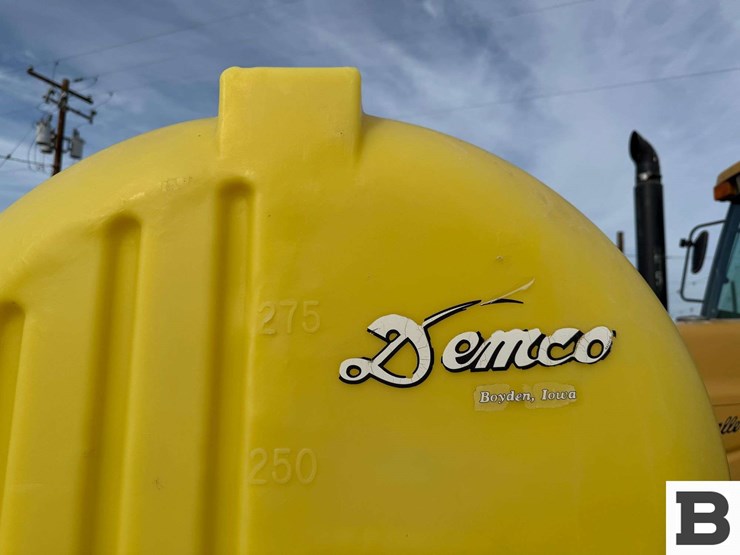 1996-challenger-45-image-14