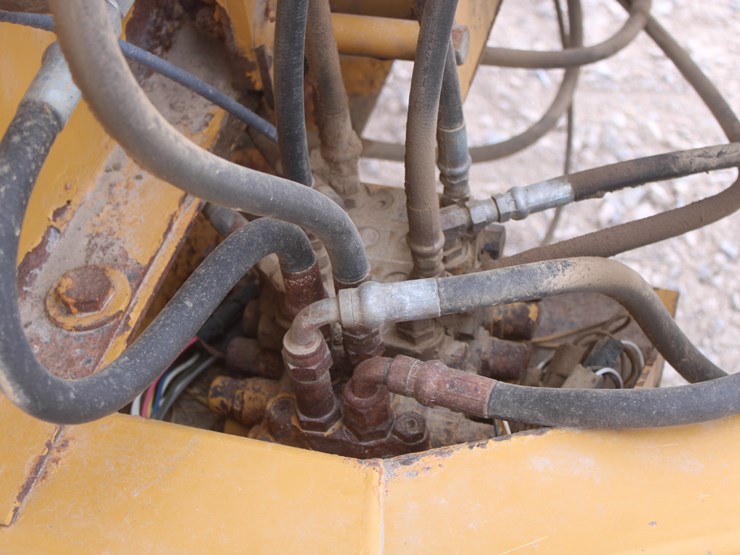 haybuster-2800-image-42