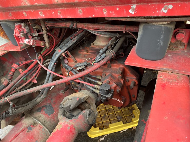 #1152-•-1994-white-gmc-tandem-axle-semi-(has-wi-title)-(non-runner)-(shawano,-wi)-image-24