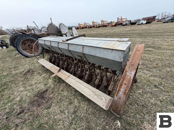 john-deere-van-burnt-grain-drill-image-6