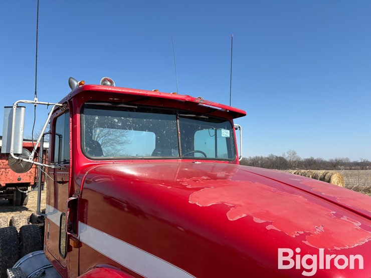 1990-international-9400-eagle-image-20