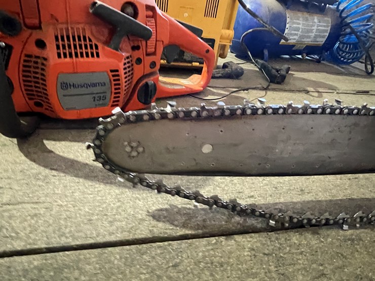 #7200-•-stihl-ms290-chain-saw-image-13