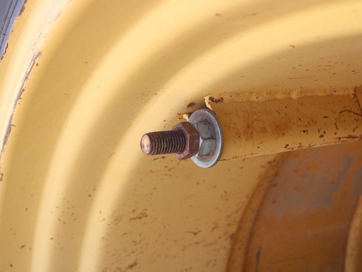 1980-versatile-875-image-65