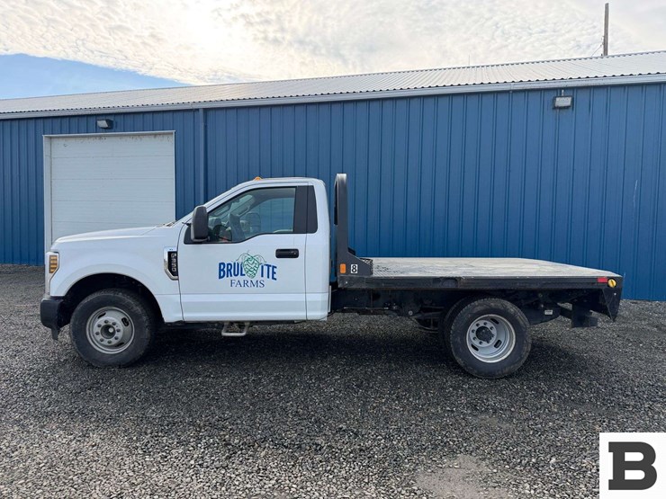 2019-ford-f350-image-4