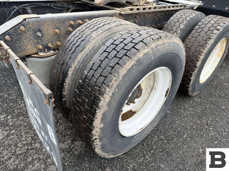 1998-volvo-wca-tractor-truck---reardan,-wa-image-43