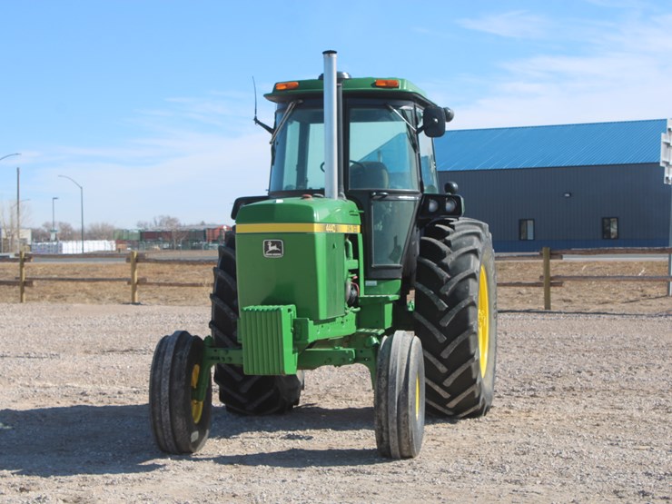 john-deere-4440-image-1