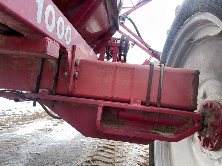 #1062-•-miller-pro-60'-sprayer-(somerset,-wi)-image-15