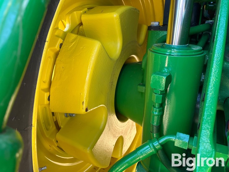 2022-john-deere-8r-310-image-9