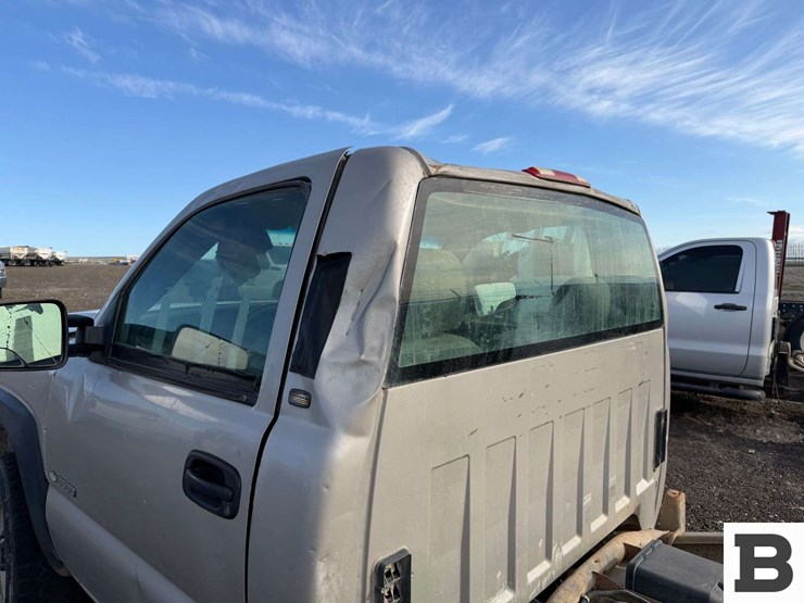 2005-chevrolet-silverado-3500-image-11