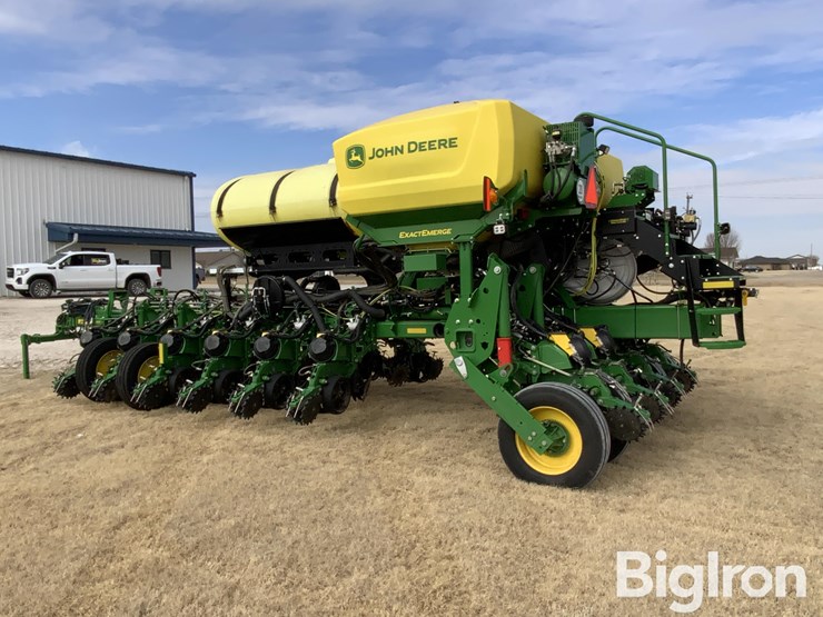 2023-john-deere-1775nt-image-7