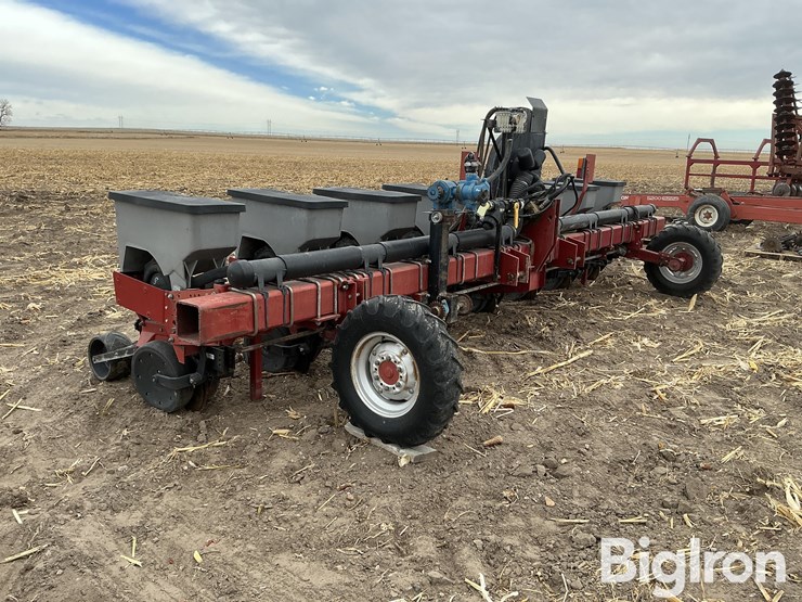 case-ih-1200-image-3