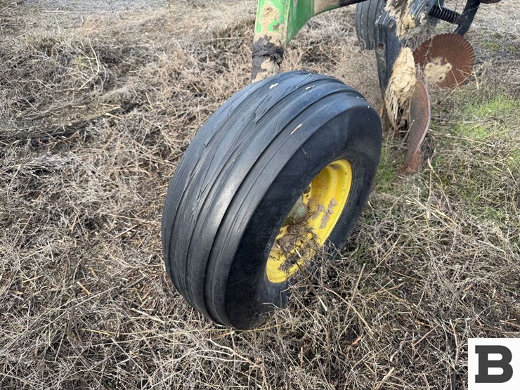 2007-john-deere-2700-image-10