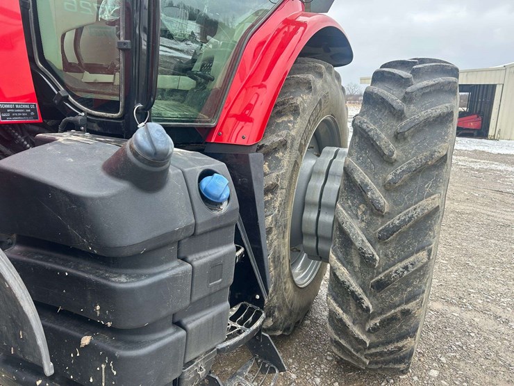 2015-massey-ferguson-7726-image-8