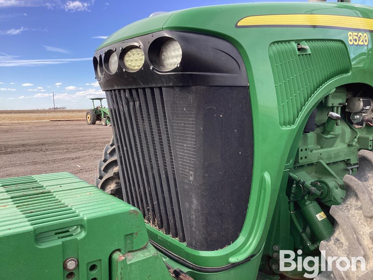 john-deere-8520-image-10