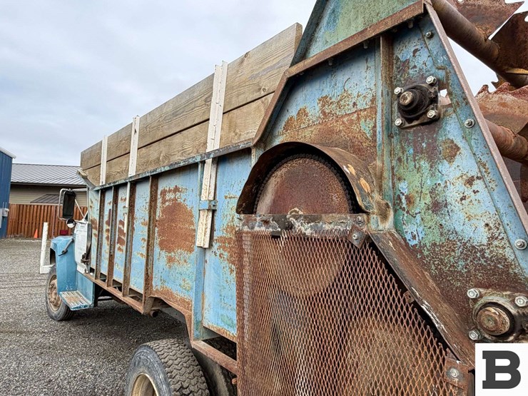 1990-ford-f700-image-18