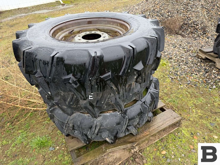 11-24.5-circle-tires-(e)-pasco,-wa-image-1
