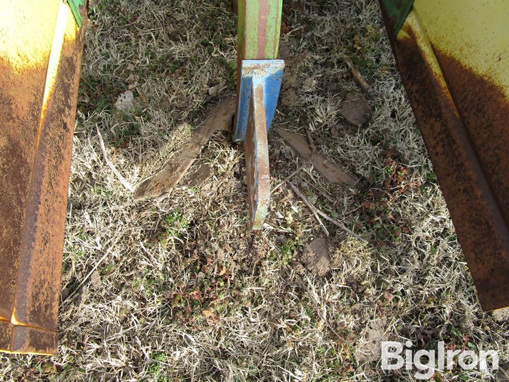 john-deere-885-image-17