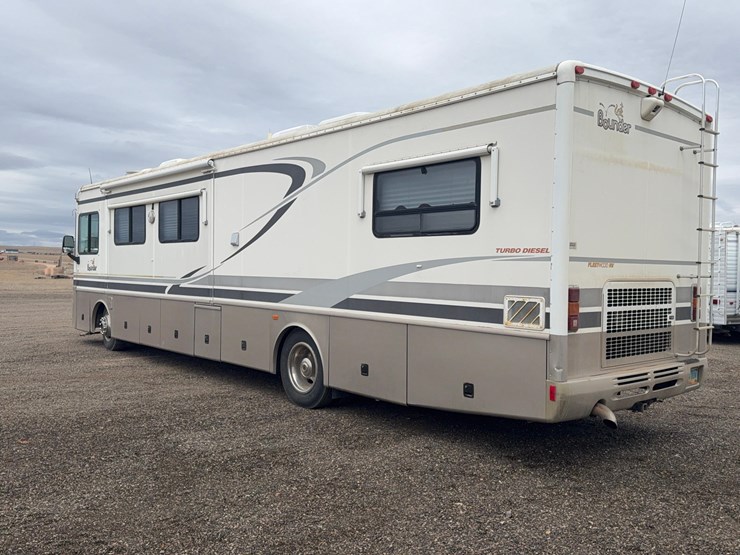 2002-fleetwood-bounder-motorhome-image-6