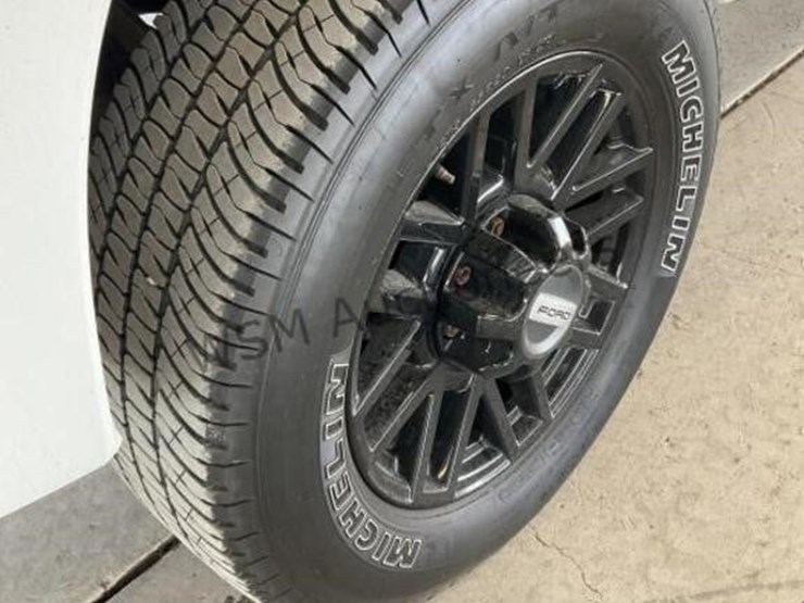 2011-ford-f250-image-8