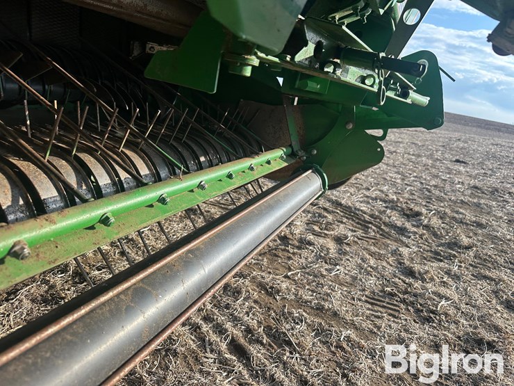 2019-john-deere-560m-image-19