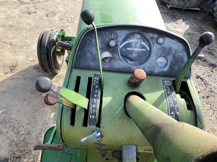 john-deere-4020-image-38