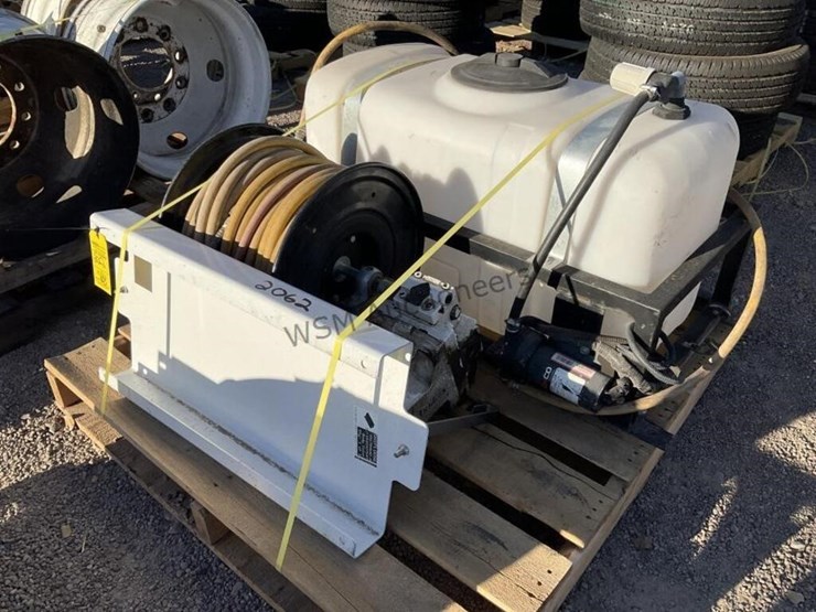 pallet-with-spray-unit-and-hose-reel-image-1