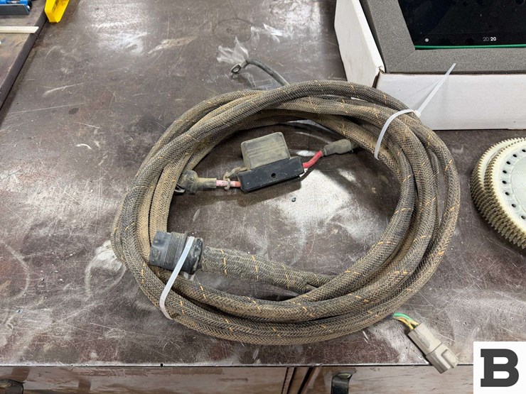 2008-john-deere-1700-image-38