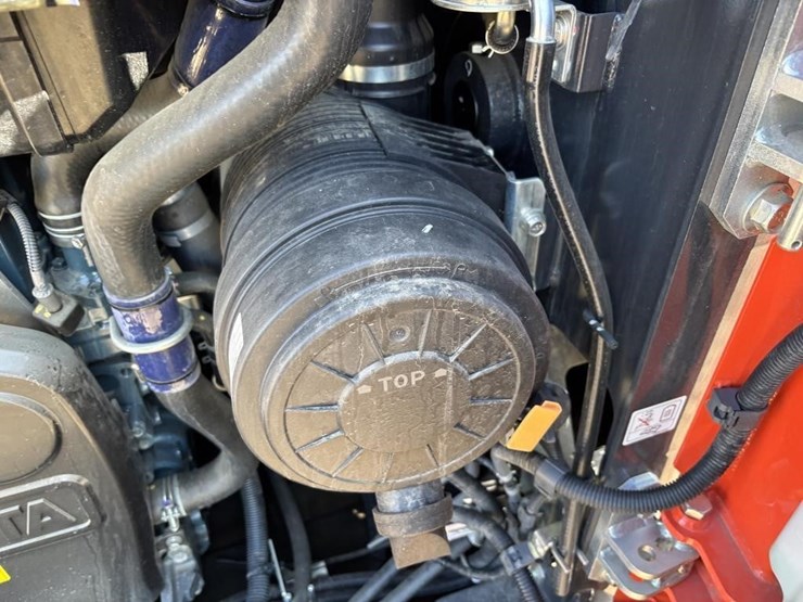 2024-kubota-svl75-3-image-40