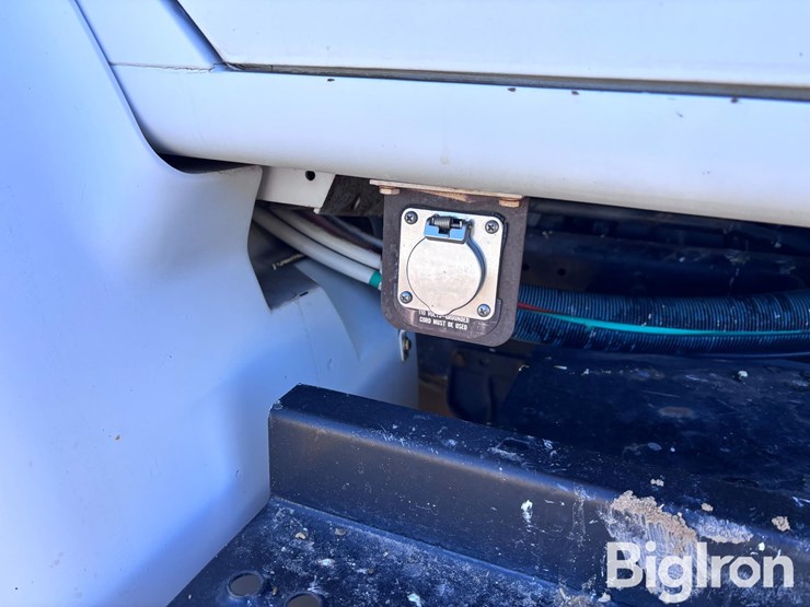 1992-international-8100-image-20