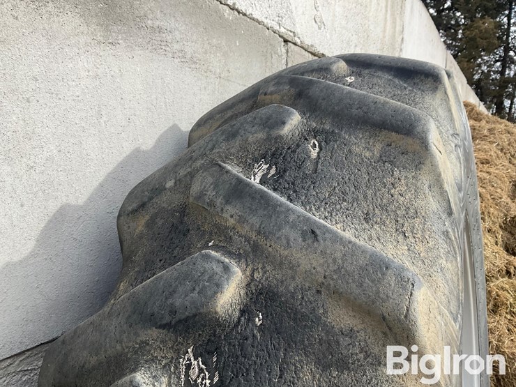 john-deere-10-image-12