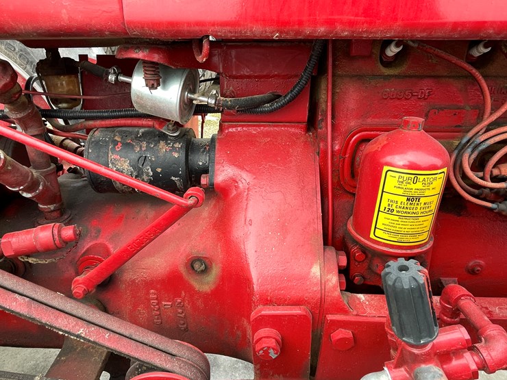 #3206-•-farmall-h-tractor-image-23