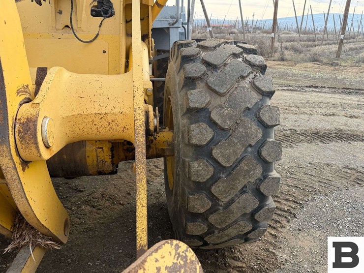 2001-komatsu-wa380-3-image-18