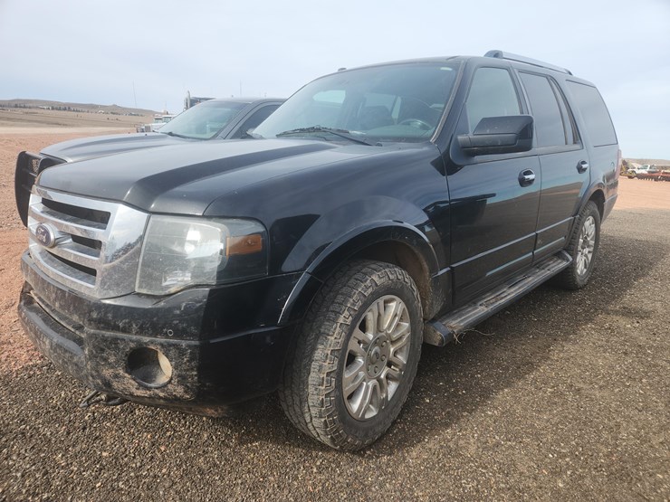 2011-ford-expedition-image-1