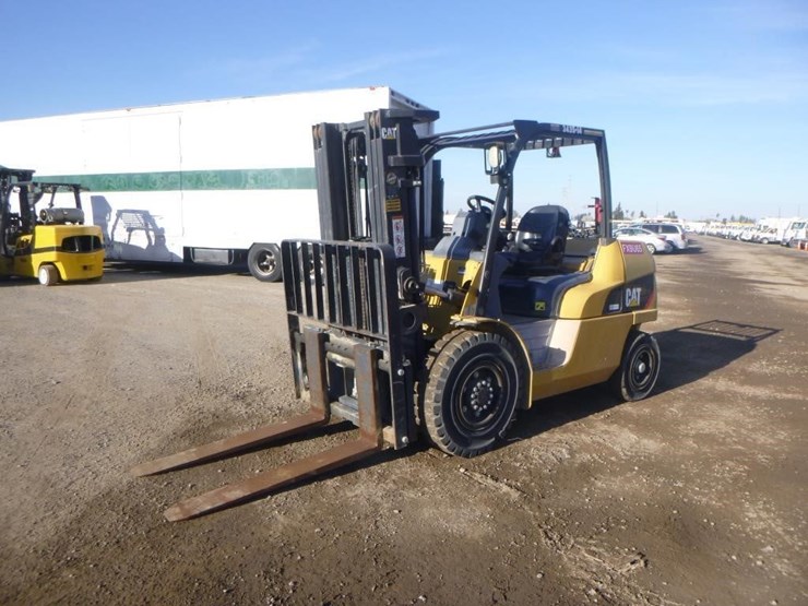 caterpillar-dp45n1-image-1