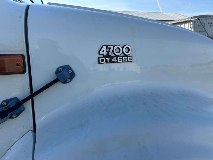 1999-international-4700-image-7