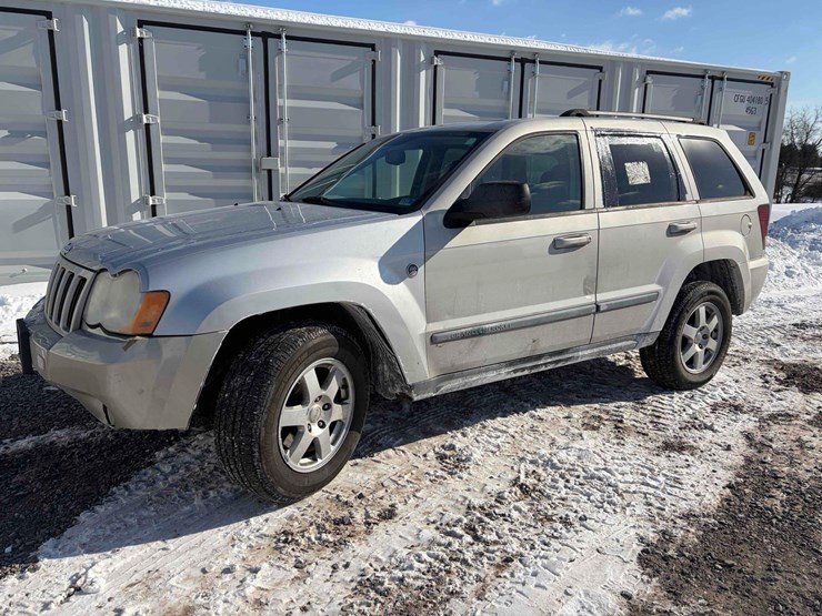 2008-jeep-grand-cherokee-laredo-image-1