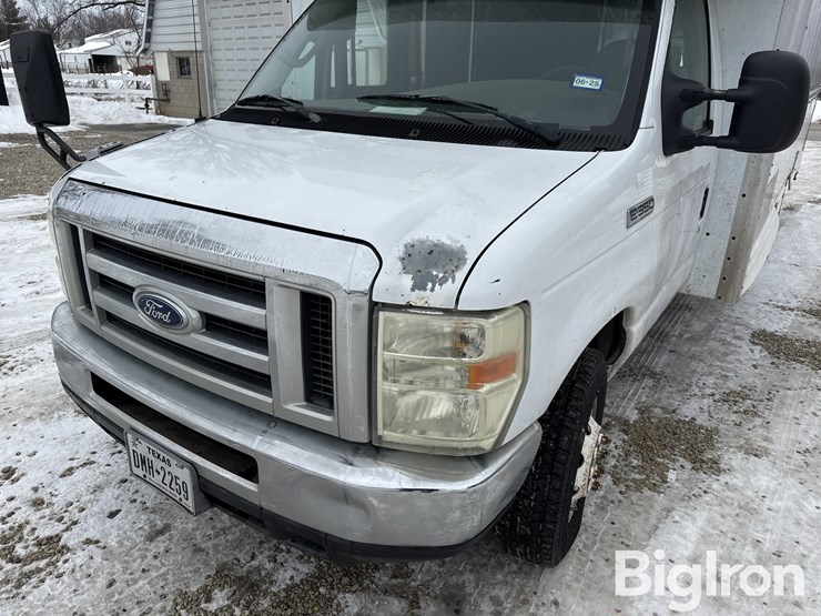 2008-ford-e350-image-9