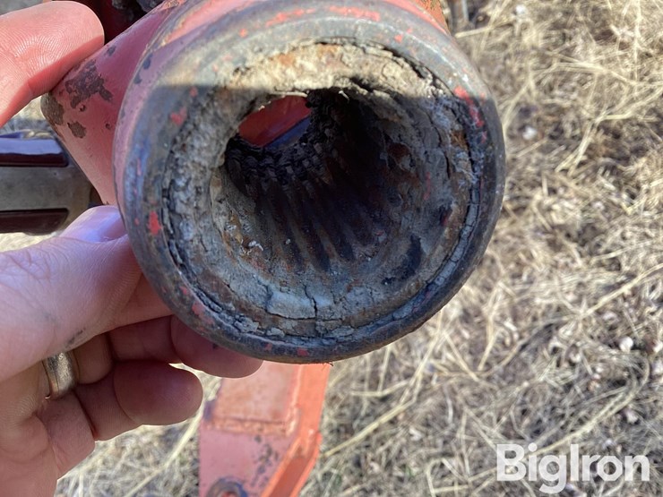 hesston-7160-image-10