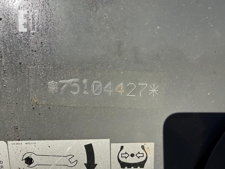 2016-claas-variant-360rc-image-9