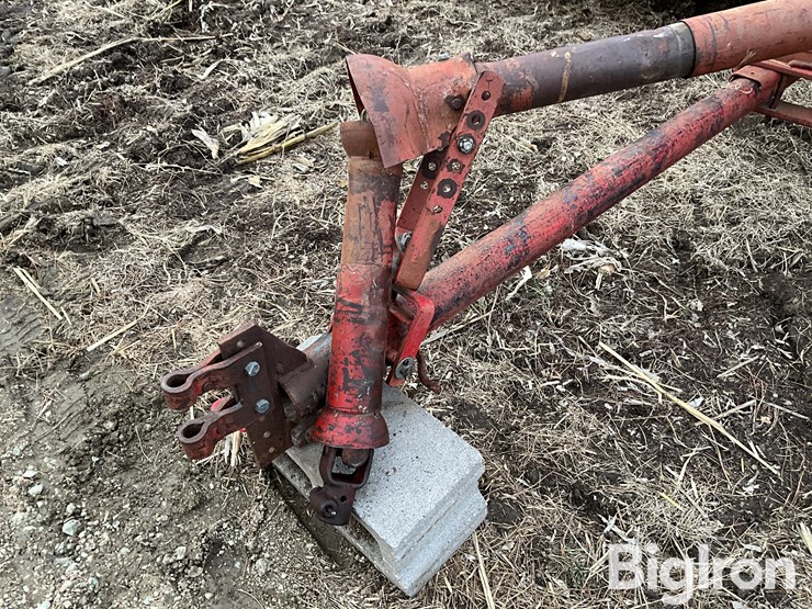 massey-ferguson-10-image-9