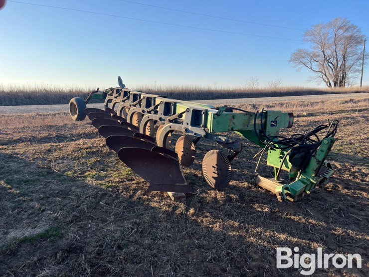 john-deere-2700-image-3