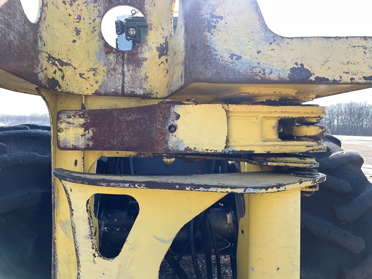 2005-deere-643j-image-16