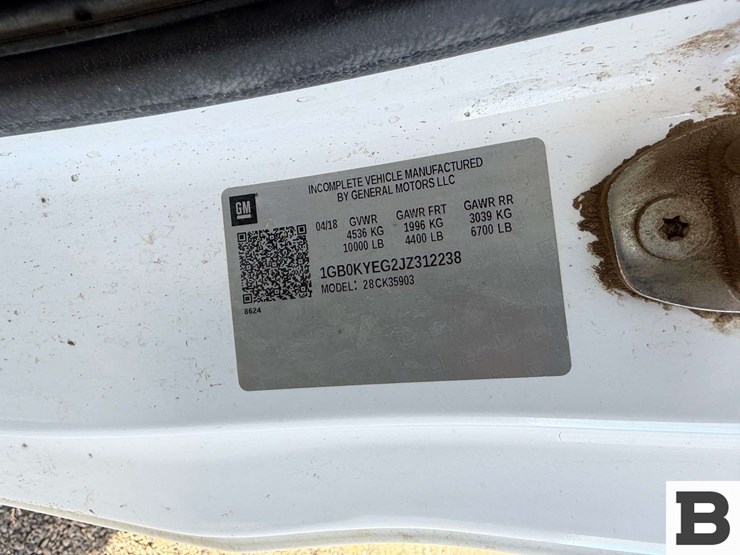 2018-chevrolet-silverado-3500-image-30