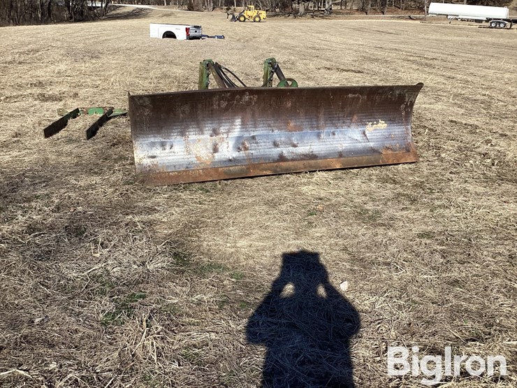 john-deere-10-image-2