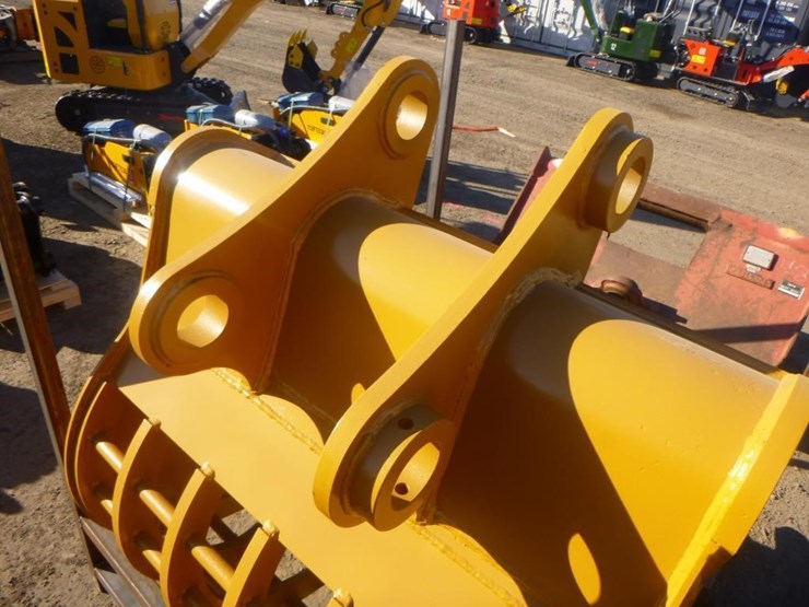 caterpillar-320-image-5