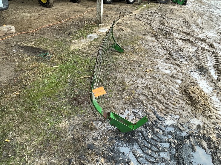 #3595-•-cob-saver-for-john-deere-corn-head-image-2