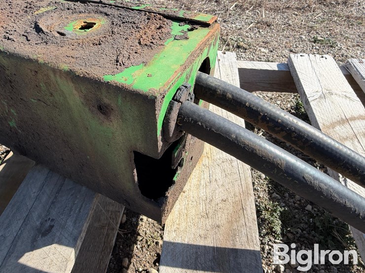 john-deere-30-image-11