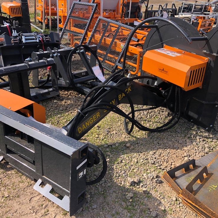 #65 • ARTICULATING SIDE ARM MOWER