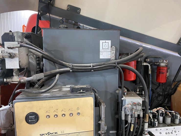 2016-skyjack-sj40t-image-27