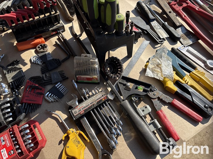 skid-of-shop-tools-image-11